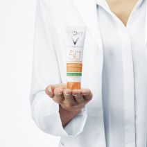 Vichy Capital Soleil Matificante 3 en1 SPF 50+, 50 ml